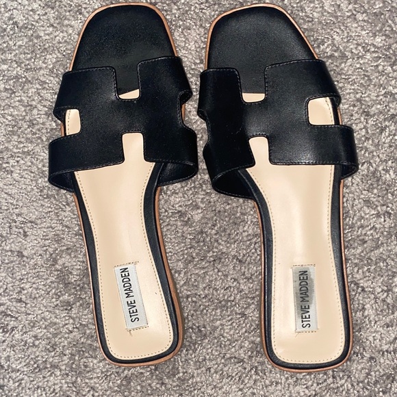 Steve Madden Shoes - Steve Madden Black and Cream Slide Sandals